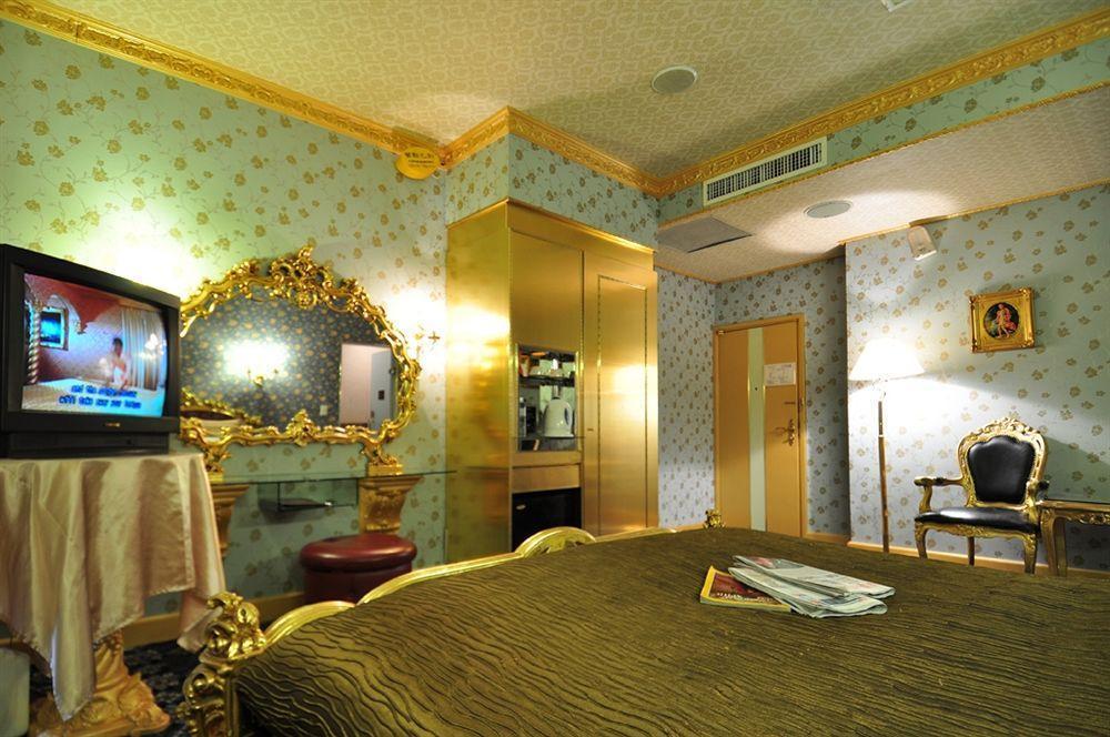 The We Hotel Taipei Exterior photo